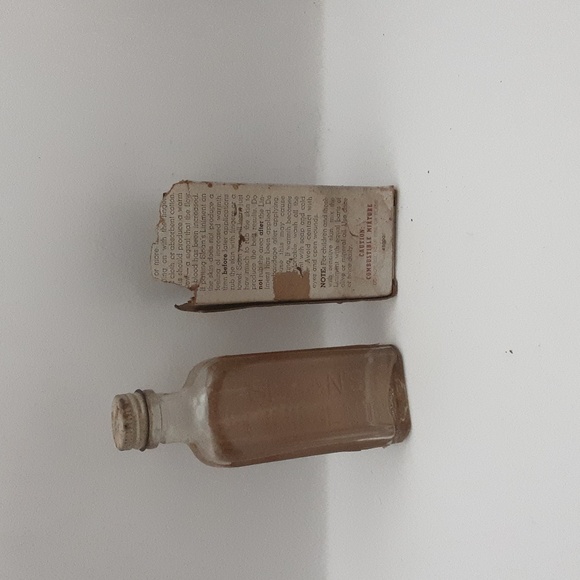 Vintage Sloans Liniment Medicine Bottle & Box - Picture 3 of 10